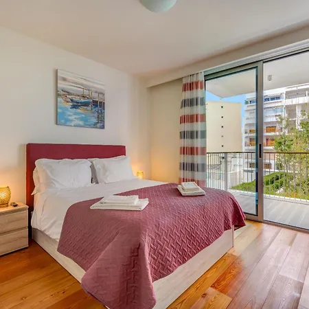 Apartment Cond Bayline Cavala - - Pool - Gym - - By Bedzy *