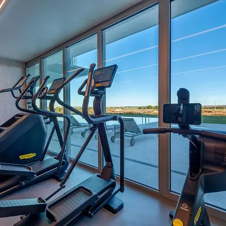 Cond Bayline Cavala - - Pool - Gym - - By Bedzy Apartment *