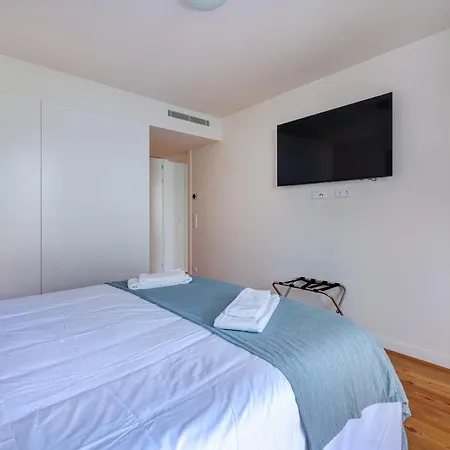 Cond Bayline Cavala - - Pool - Gym - - By Bedzy * Armação de Pêra