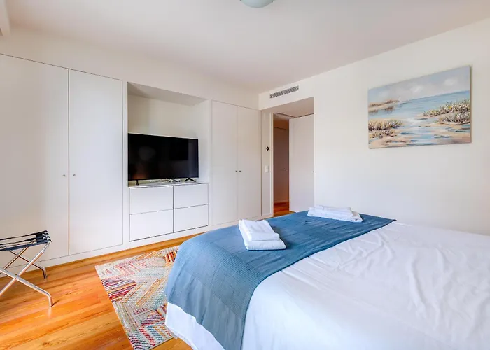 Cond Bayline Cavala - - Pool - Gym - - By Bedzy * Armação de Pêra